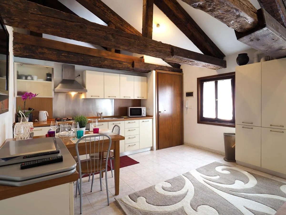 Palazzo Preziosa - Rialto Apartment Venice Italy