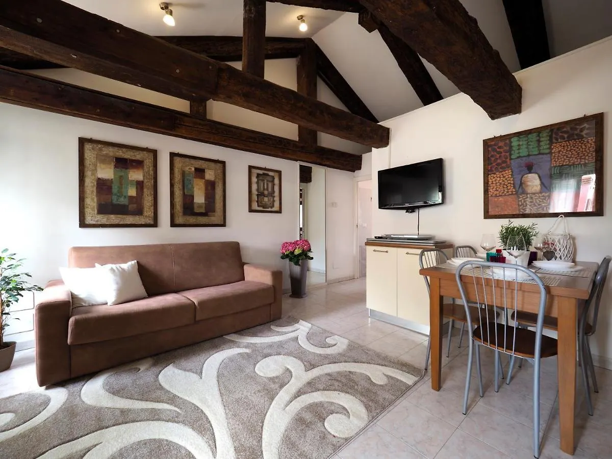 Palazzo Preziosa - Rialto Apartment Venice