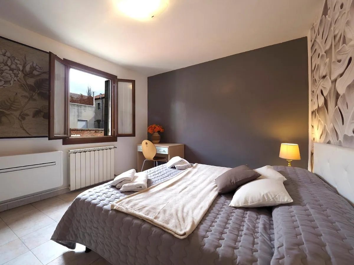 Palazzo Preziosa - Rialto Apartment Venice Italy