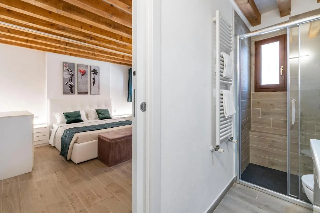 Palazzo Preziosa - Rialto Apartment Venice Italy