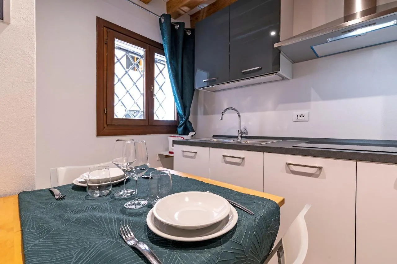 Palazzo Preziosa - Rialto Apartment Venice