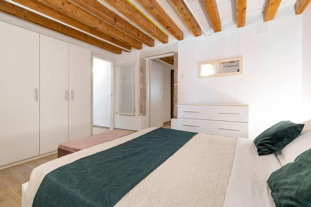 Palazzo Preziosa - Rialto Apartment Venice