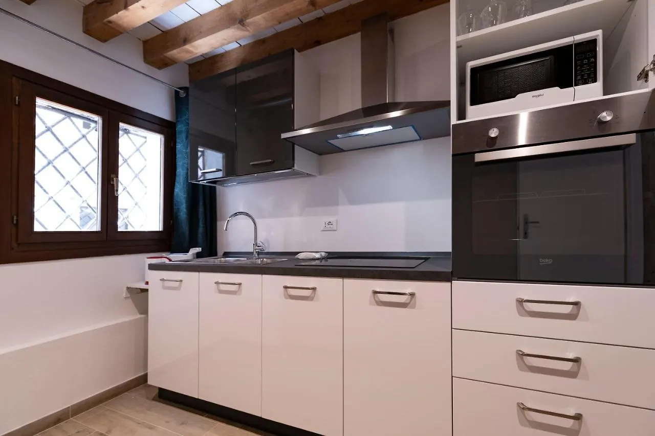 Palazzo Preziosa - Rialto Apartment Venice