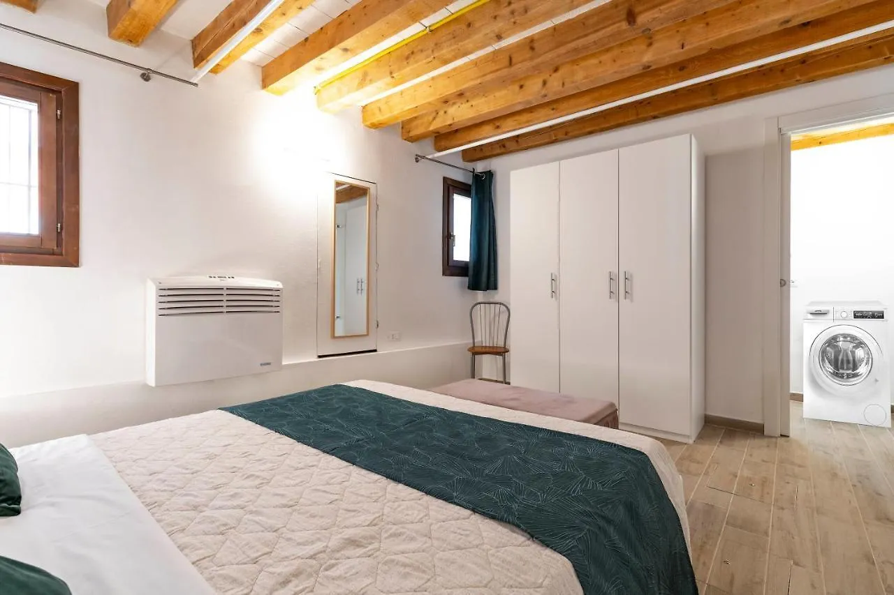 Palazzo Preziosa - Rialto Apartment Venice Italy